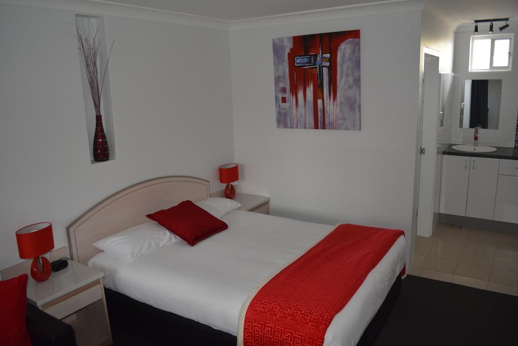 Alabaster Motor Inn Taree Εξωτερικό φωτογραφία