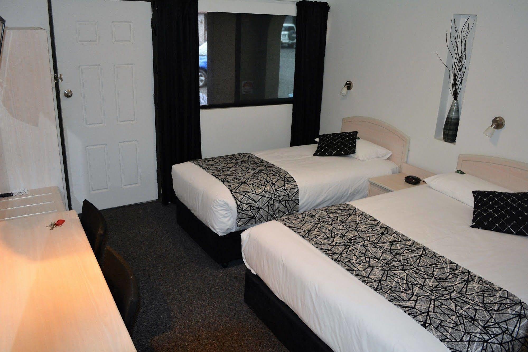 Alabaster Motor Inn Taree Εξωτερικό φωτογραφία